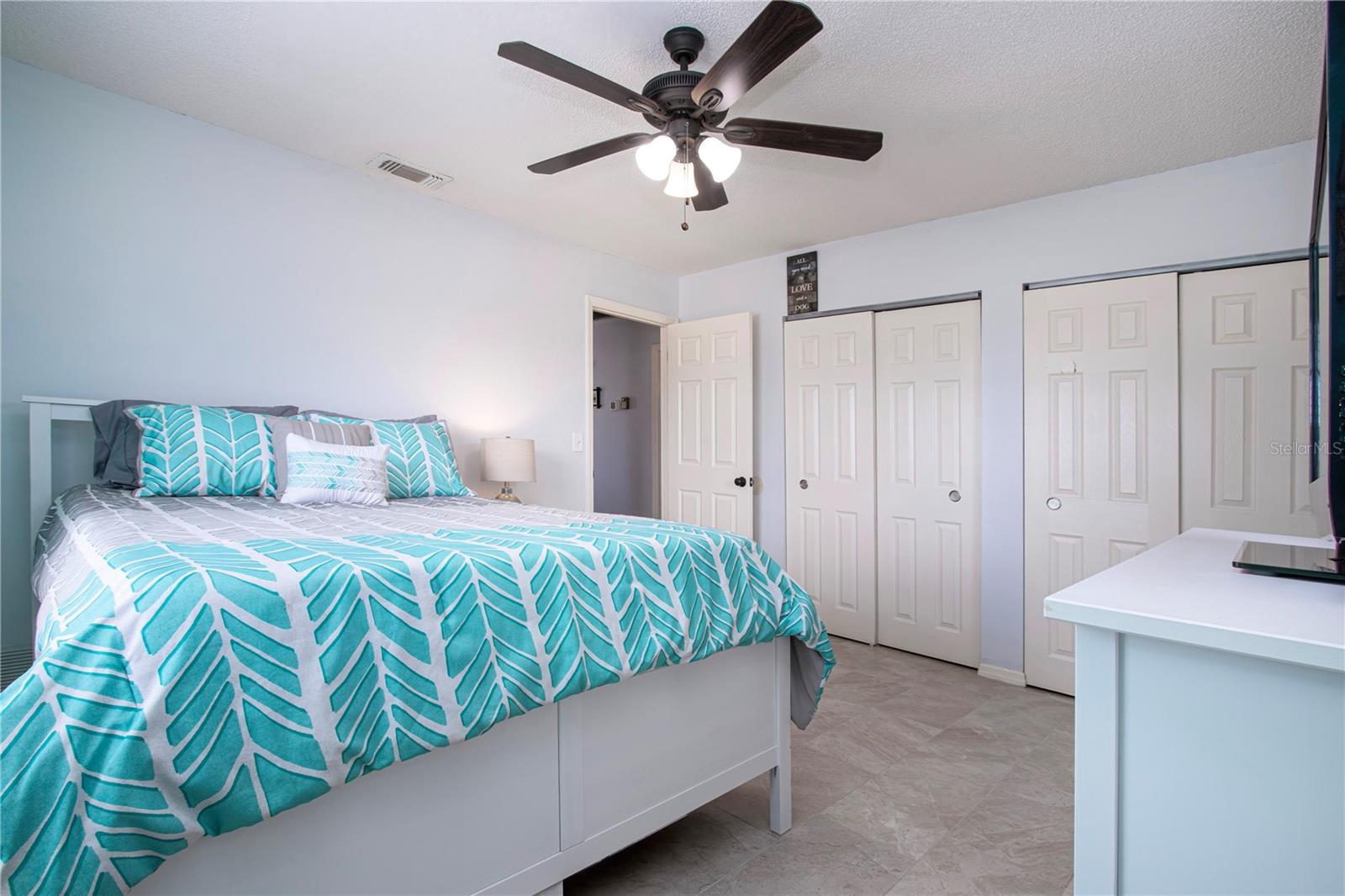 Image 30 of 58 For 203 Amesbury Circle