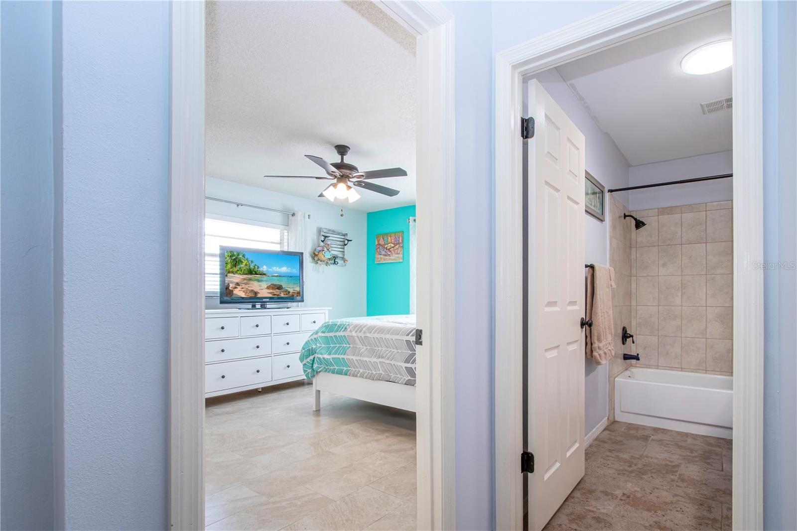 Image 32 of 58 For 203 Amesbury Circle