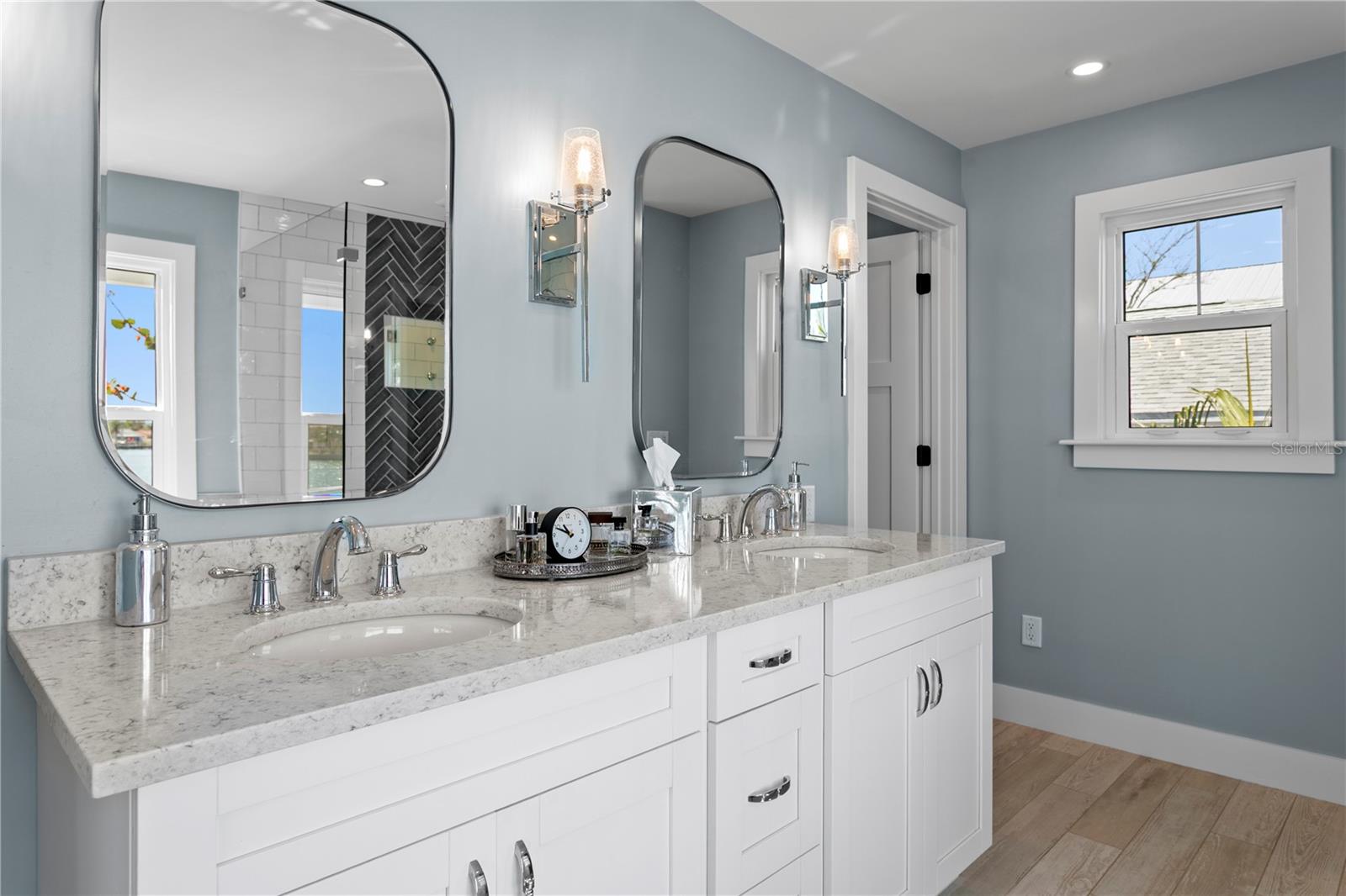 Image 27 of 55 For 2903 Pass A Grille Way