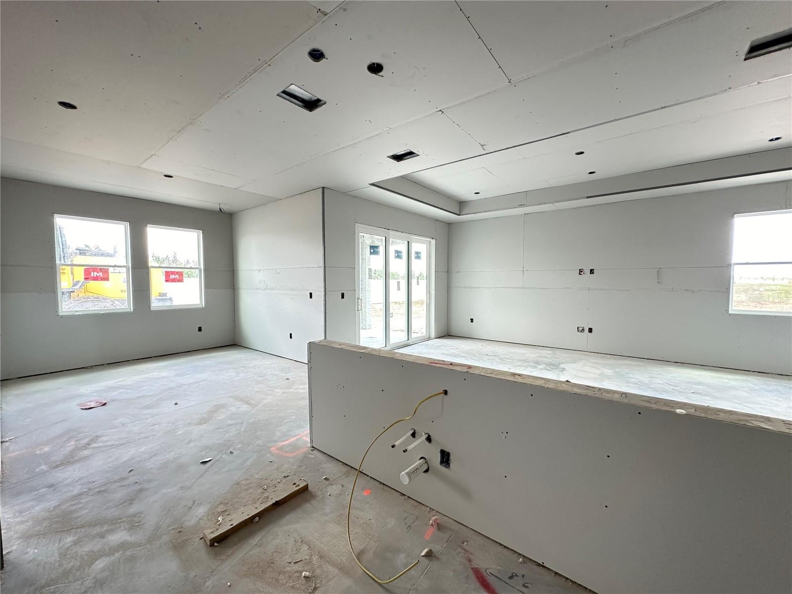 Listing photo id 9 for 5958 Fresh Flora Drive