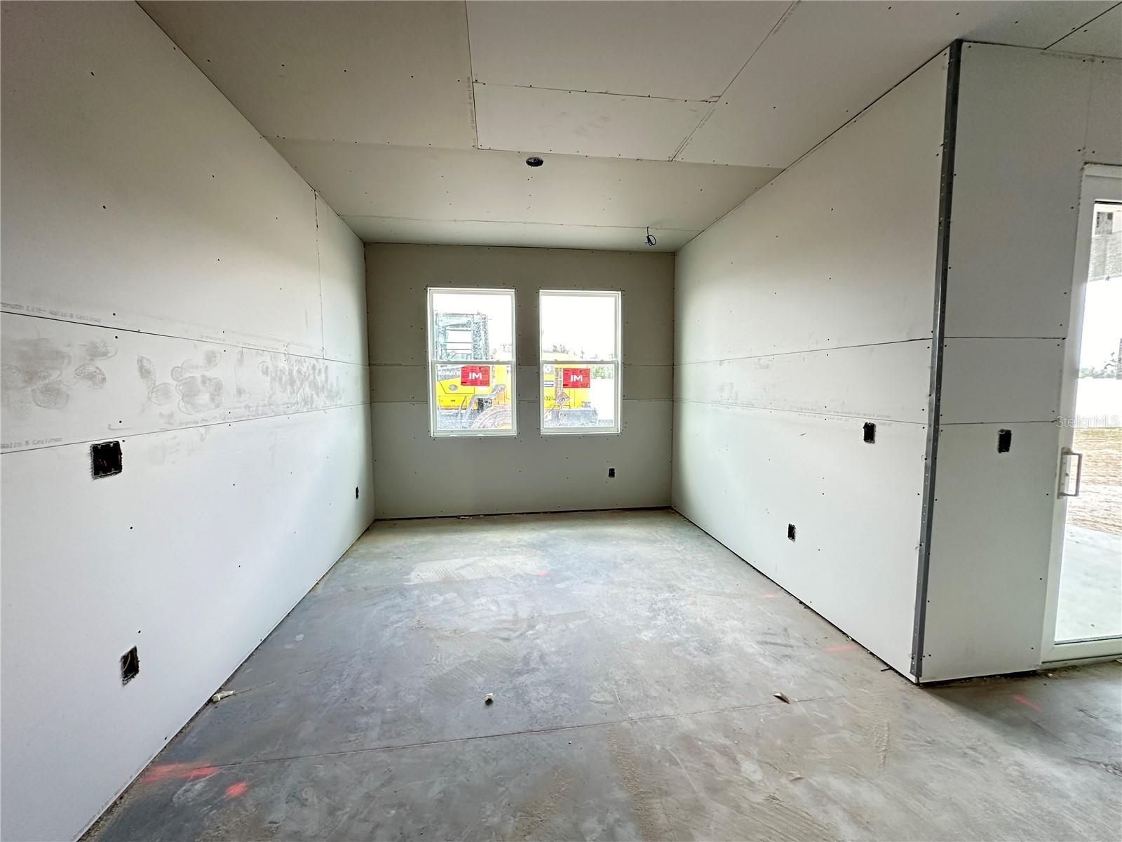 Listing photo id 19 for 5958 Fresh Flora Drive