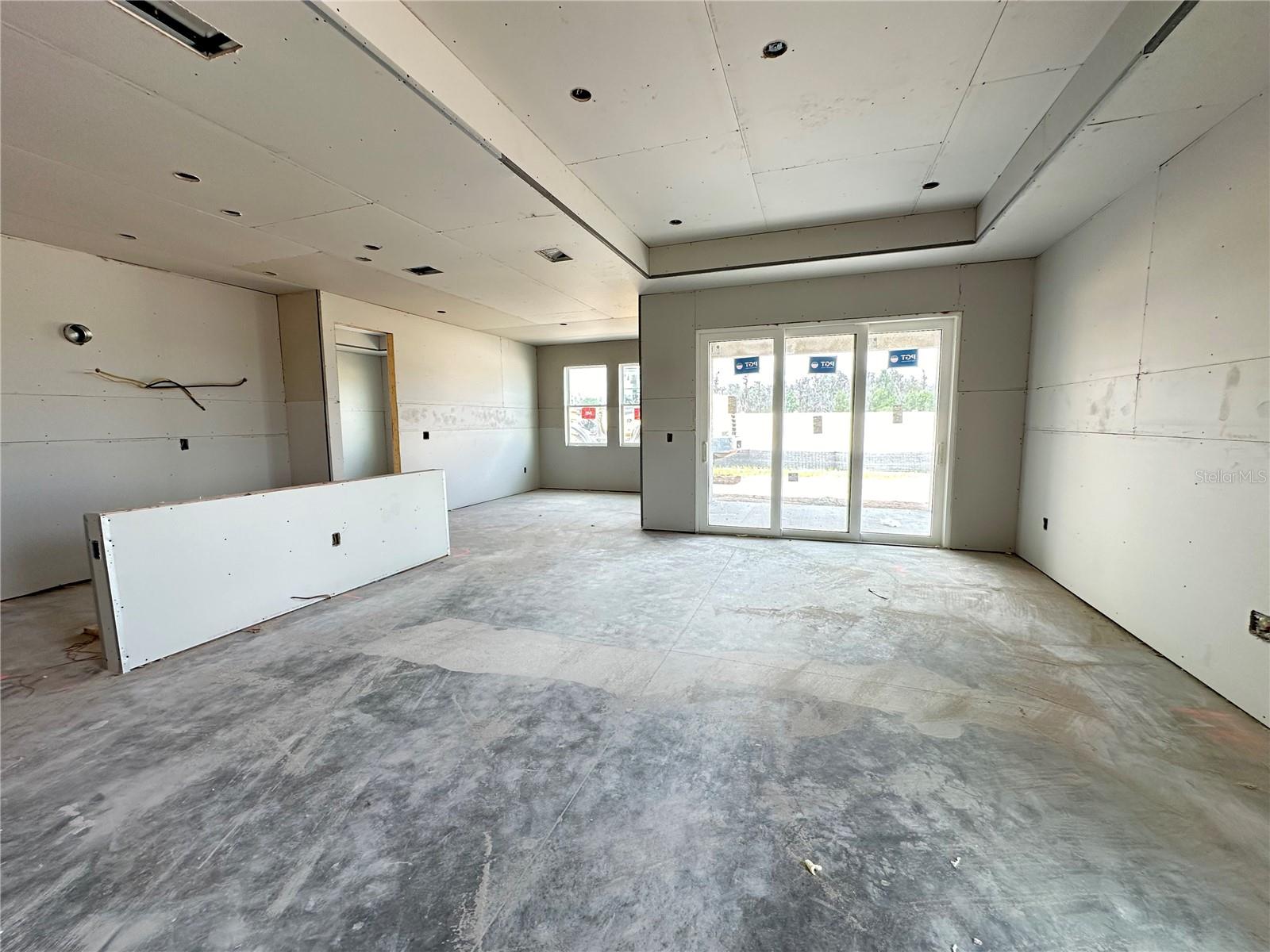 Listing photo id 33 for 5958 Fresh Flora Drive