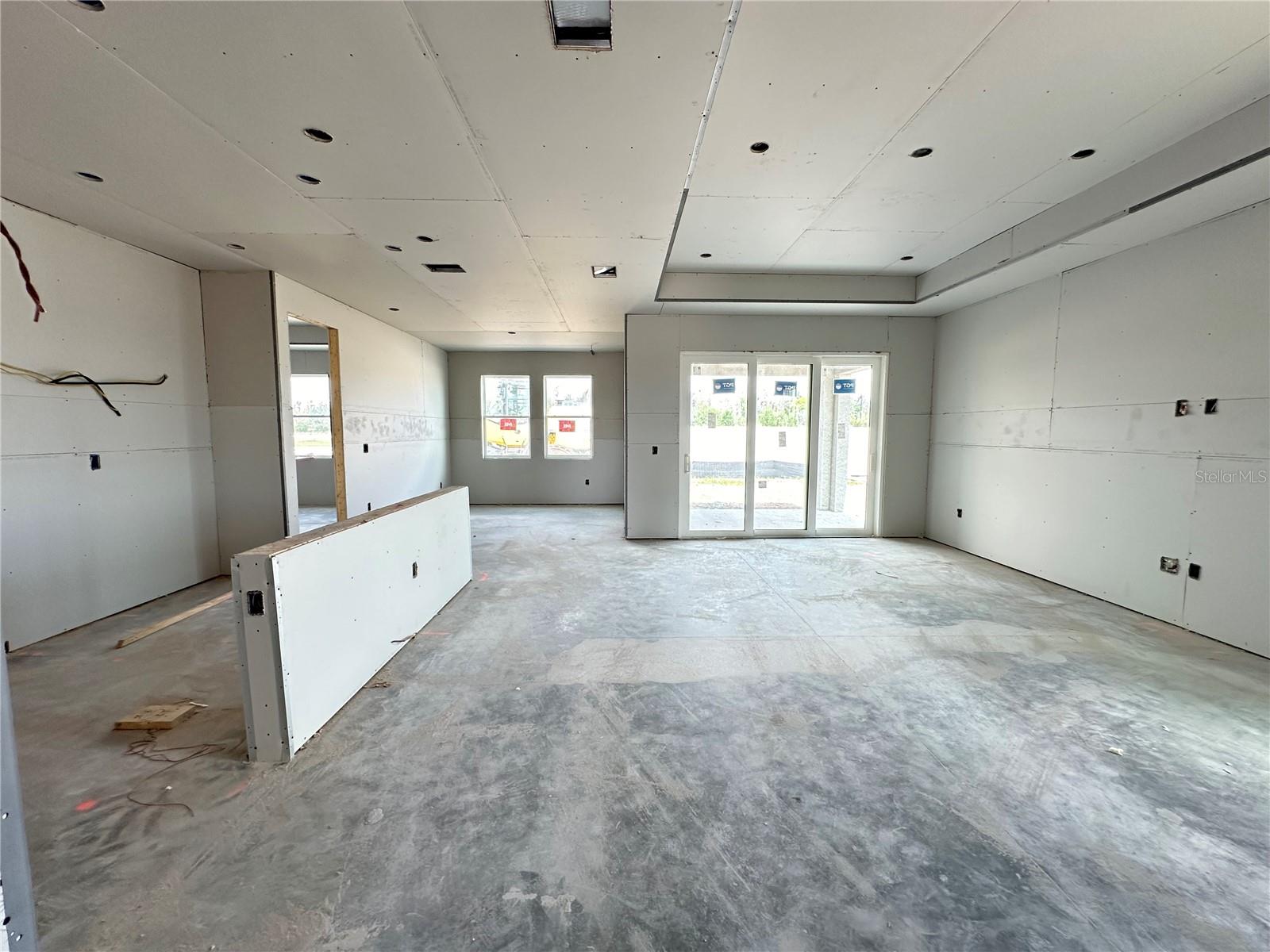 Listing photo id 35 for 5958 Fresh Flora Drive