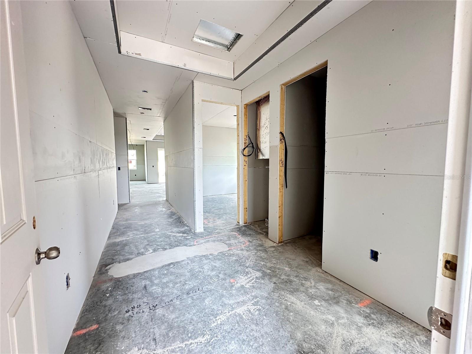 Listing photo id 37 for 5958 Fresh Flora Drive