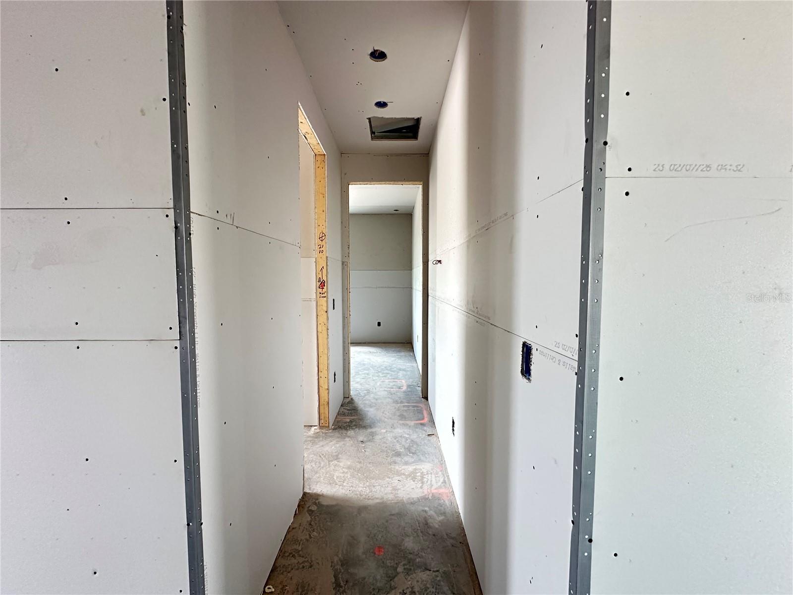 Listing photo id 41 for 5958 Fresh Flora Drive