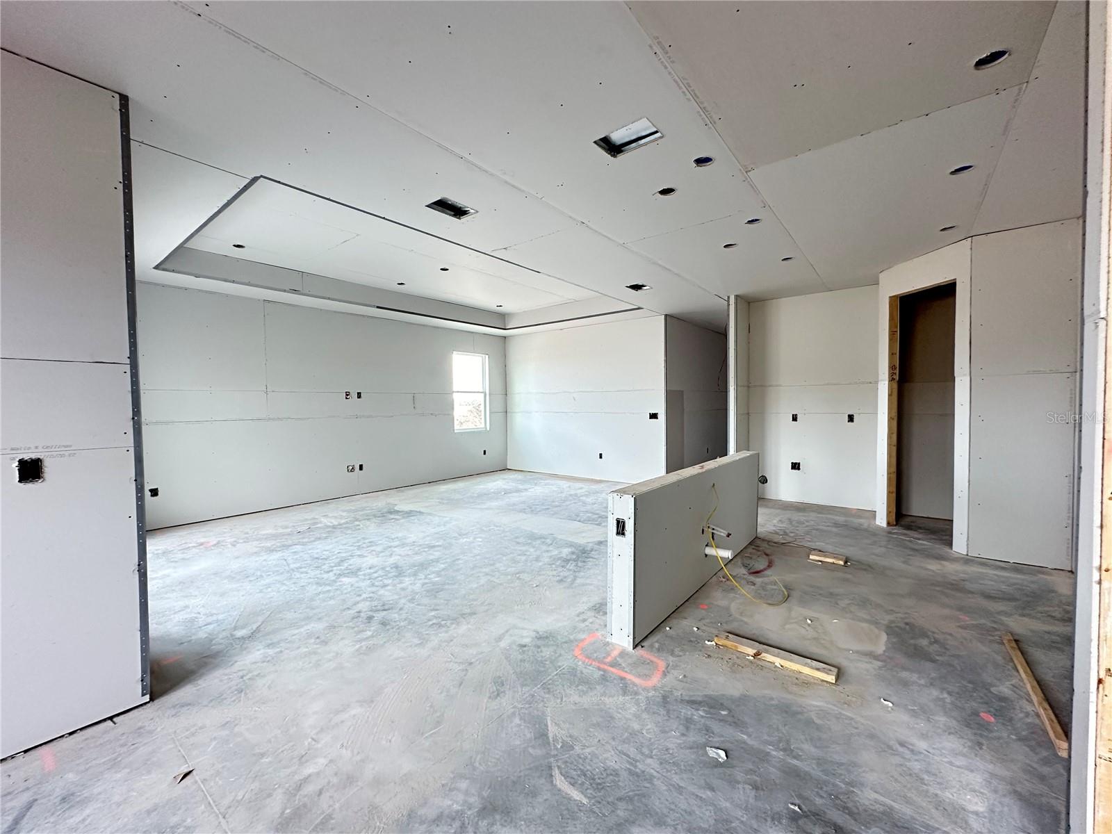 Listing photo id 6 for 5958 Fresh Flora Drive