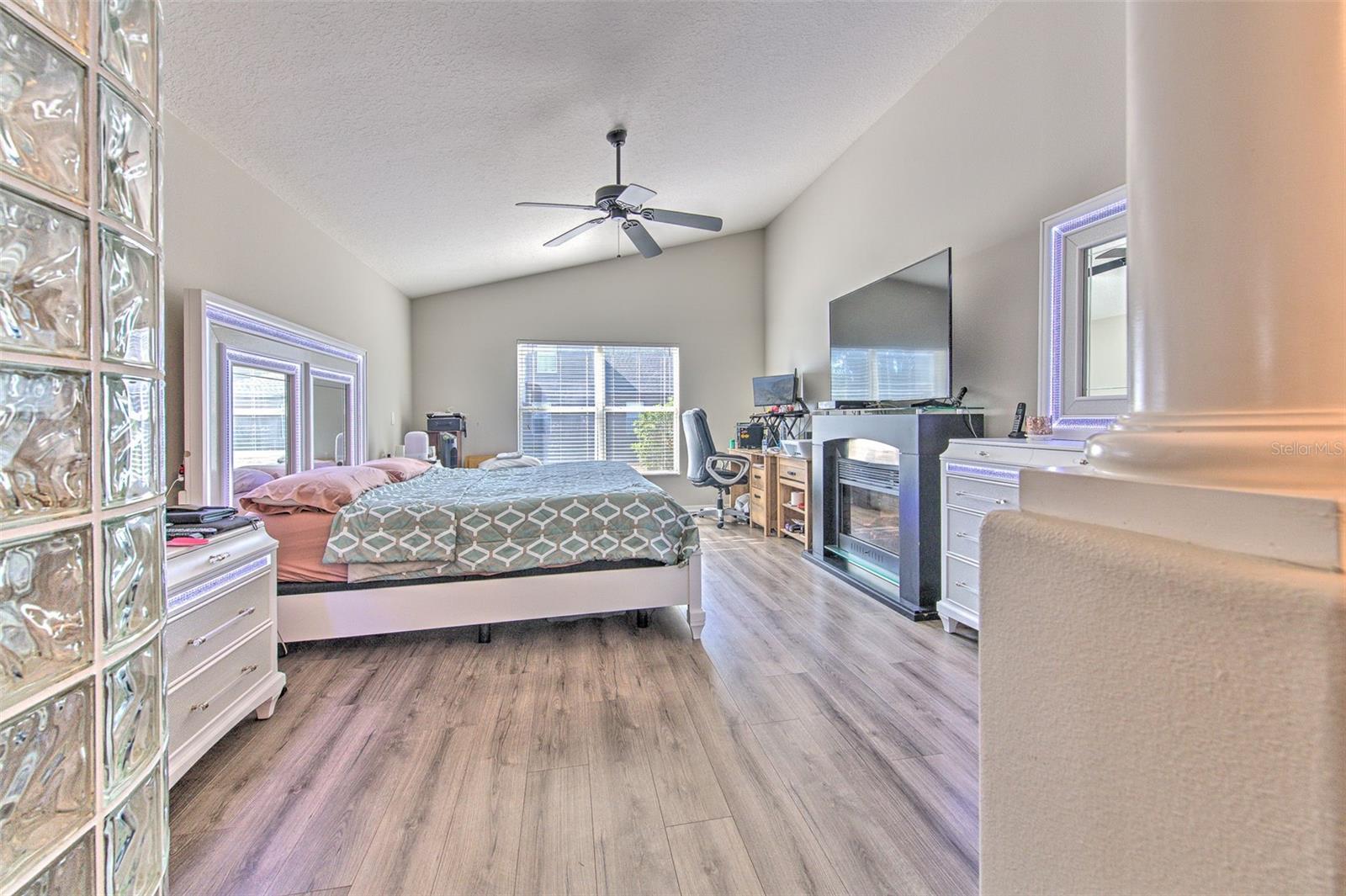 Image 16 of 25 For 4639 Pointe O Woods Drive