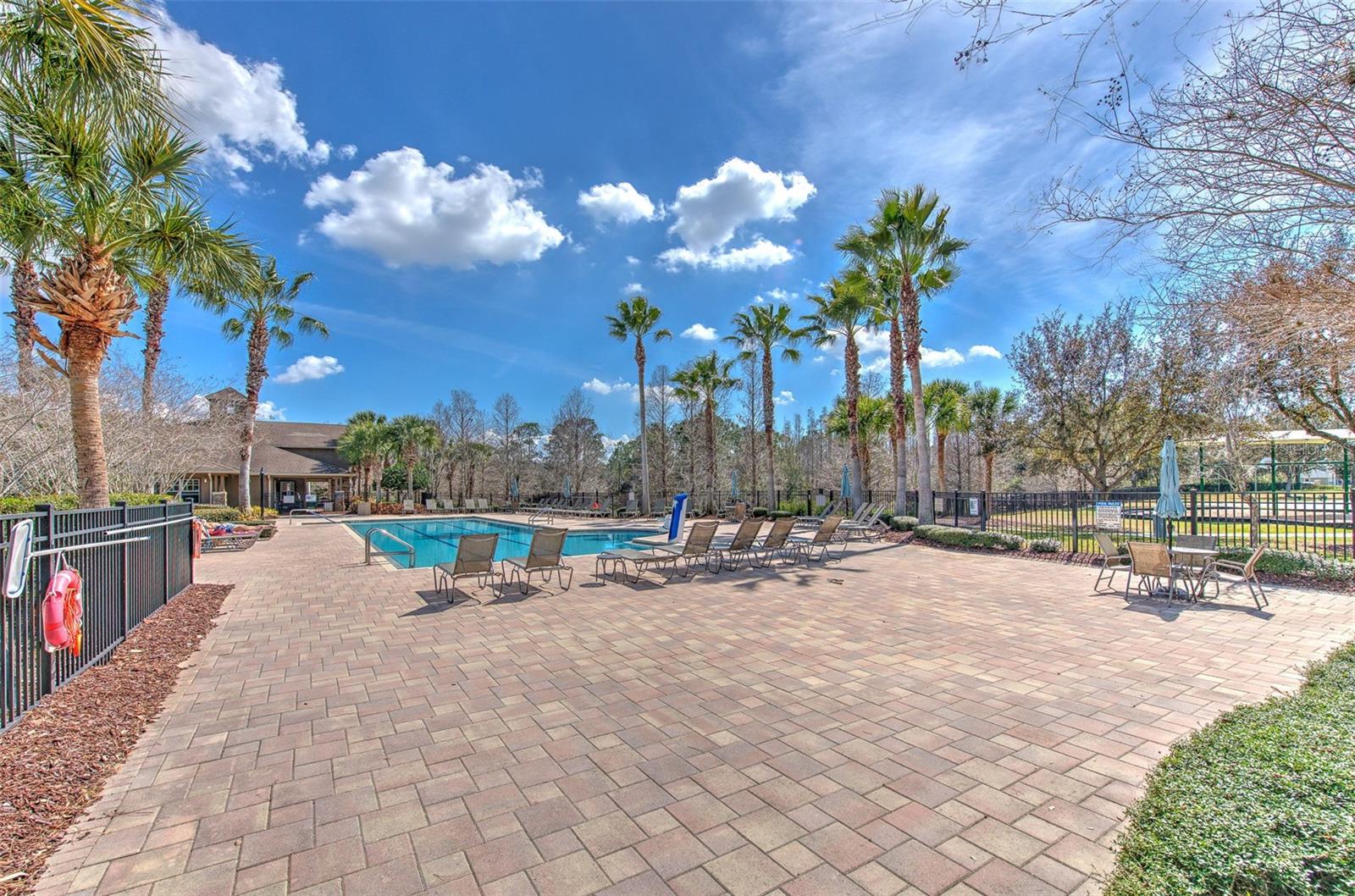 Image 24 of 25 For 4639 Pointe O Woods Drive