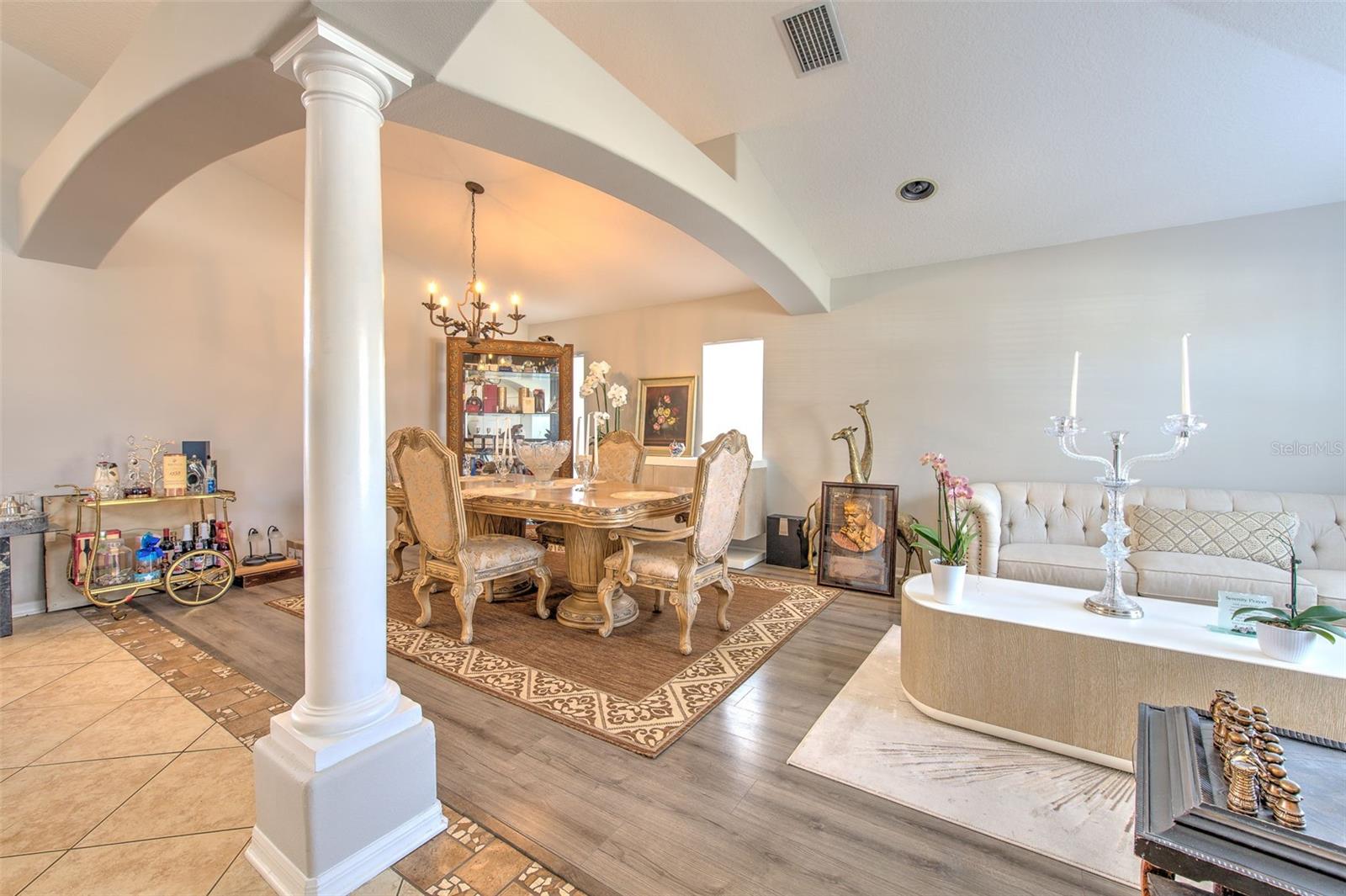 Image 6 of 25 For 4639 Pointe O Woods Drive