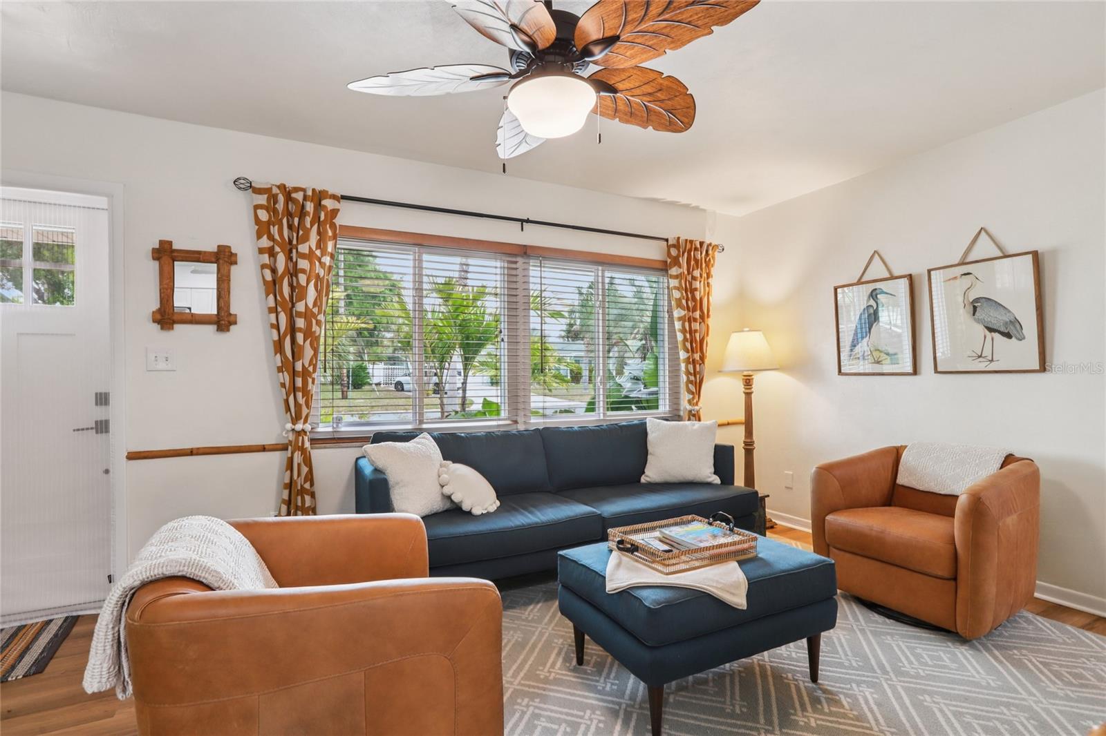 Image 11 of 74 For 797 Lakeside Drive