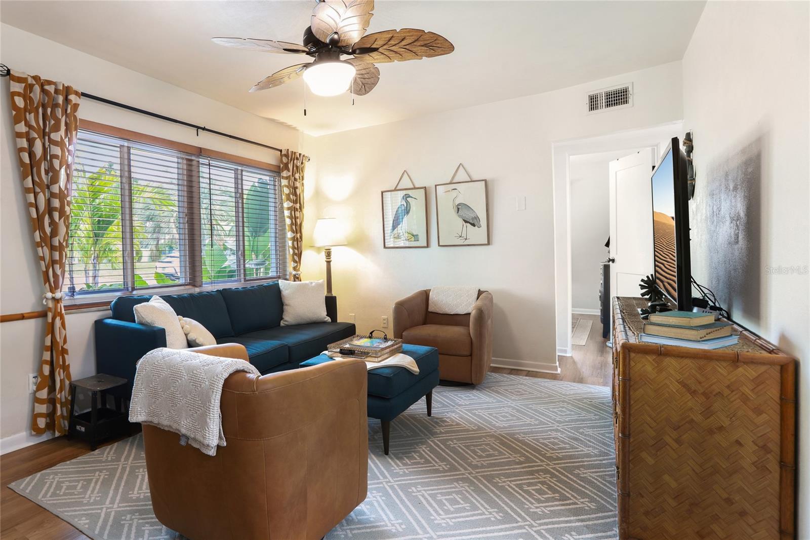 Image 17 of 74 For 797 Lakeside Drive