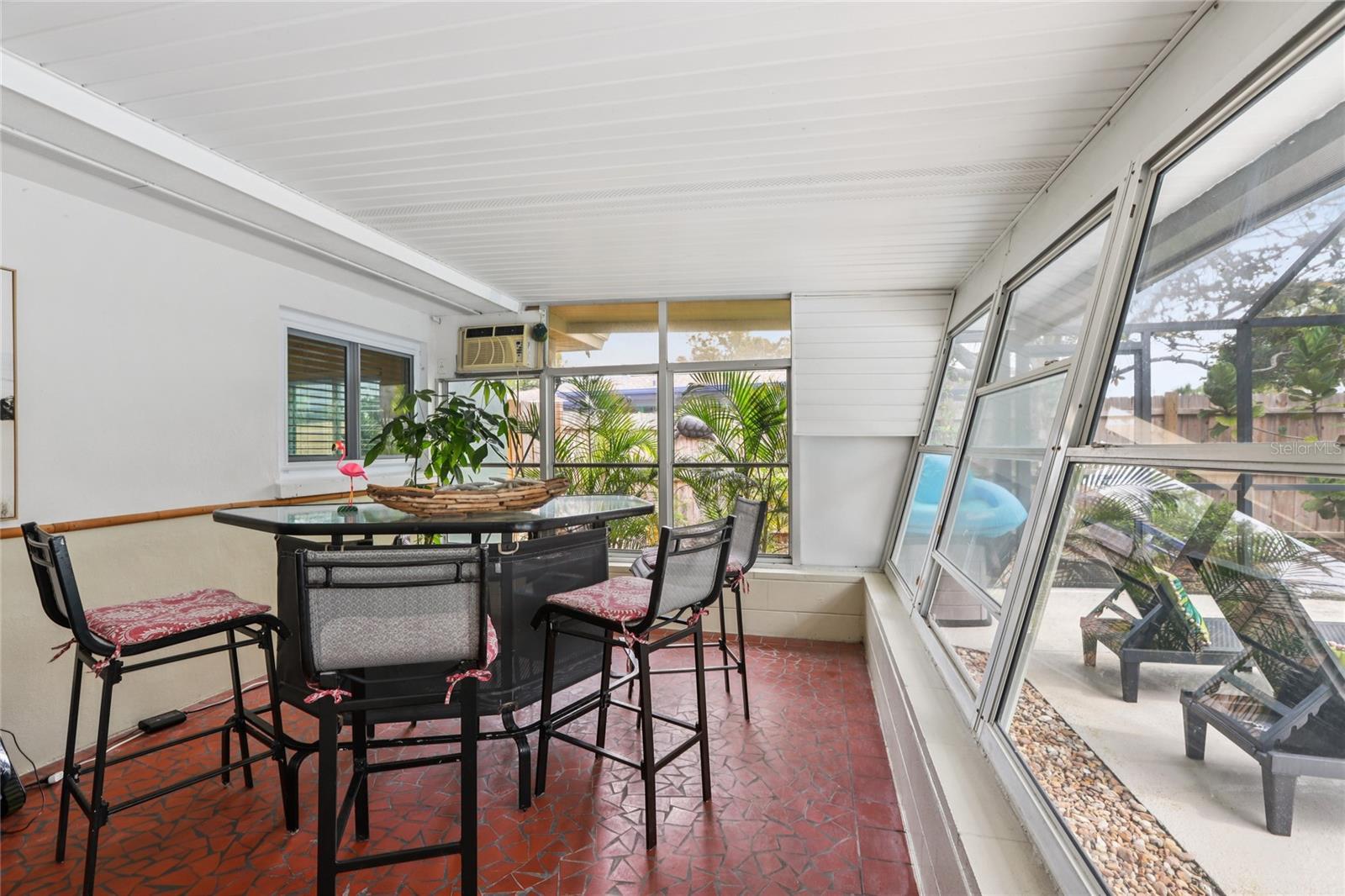 Image 41 of 74 For 797 Lakeside Drive