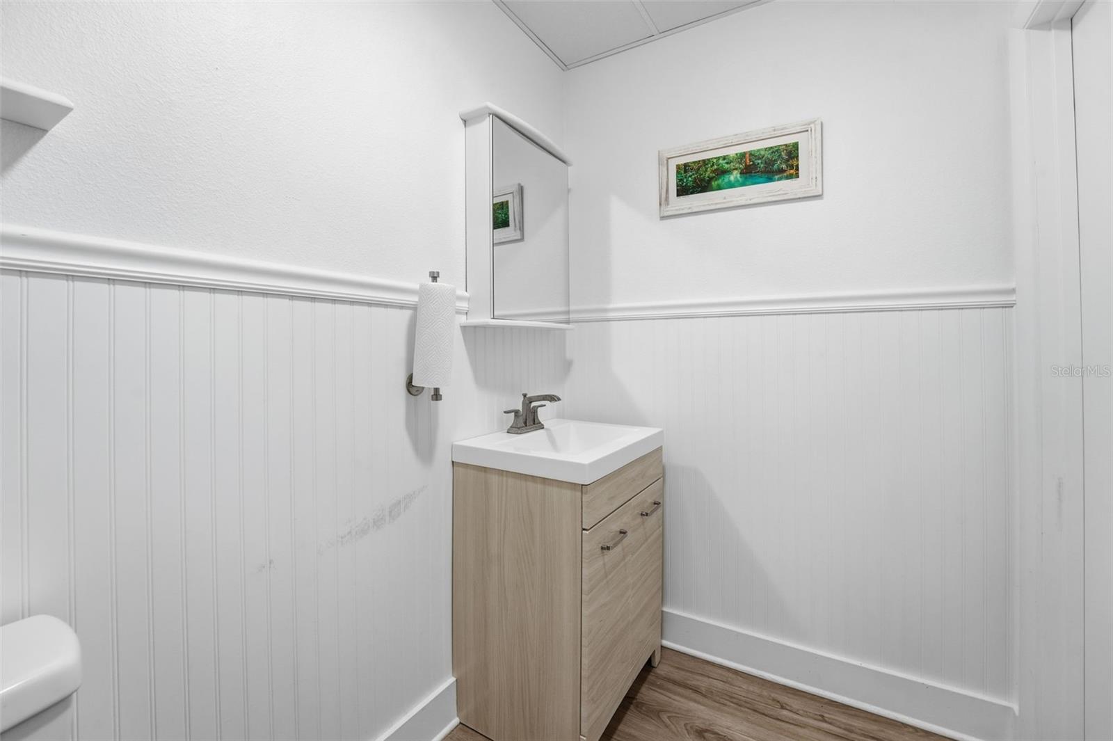 Image 19 of 30 For 5404 Hoover Boulevard 8