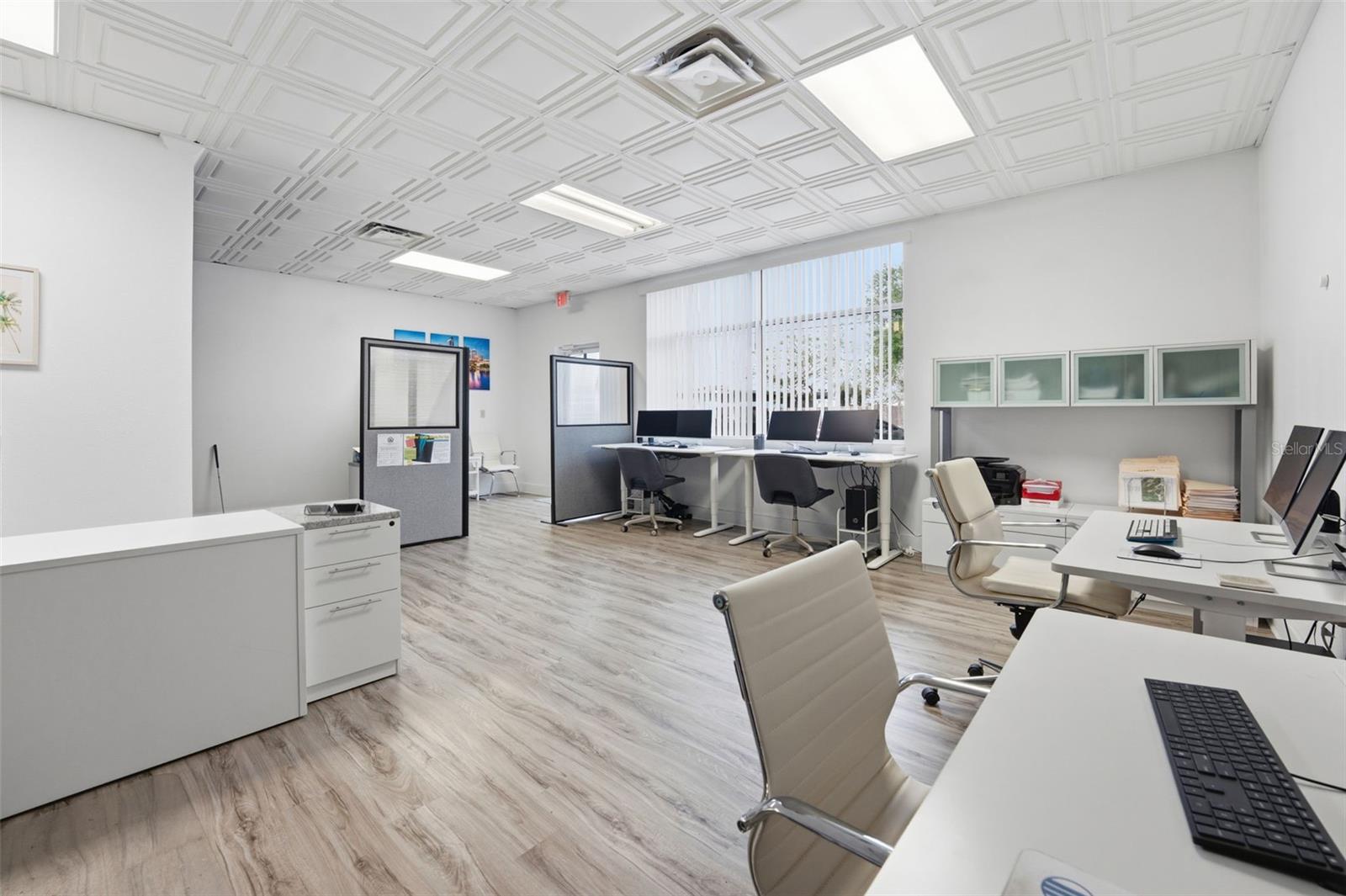 Image 9 of 30 For 5404 Hoover Boulevard 8