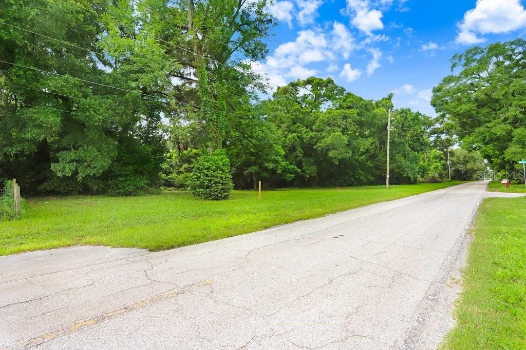 Image 13 of 17 For 37352 ½ Trilby Road