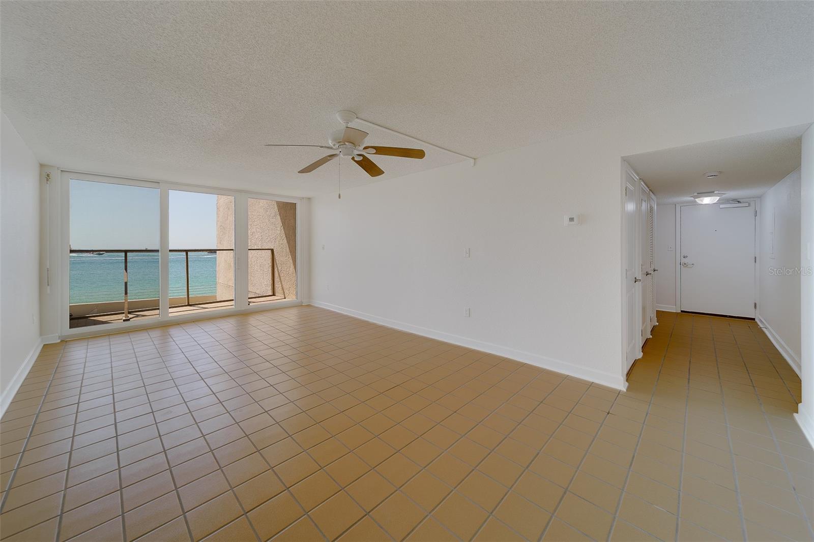 Image 11 of 38 For 450 Gulfview Boulevard 208