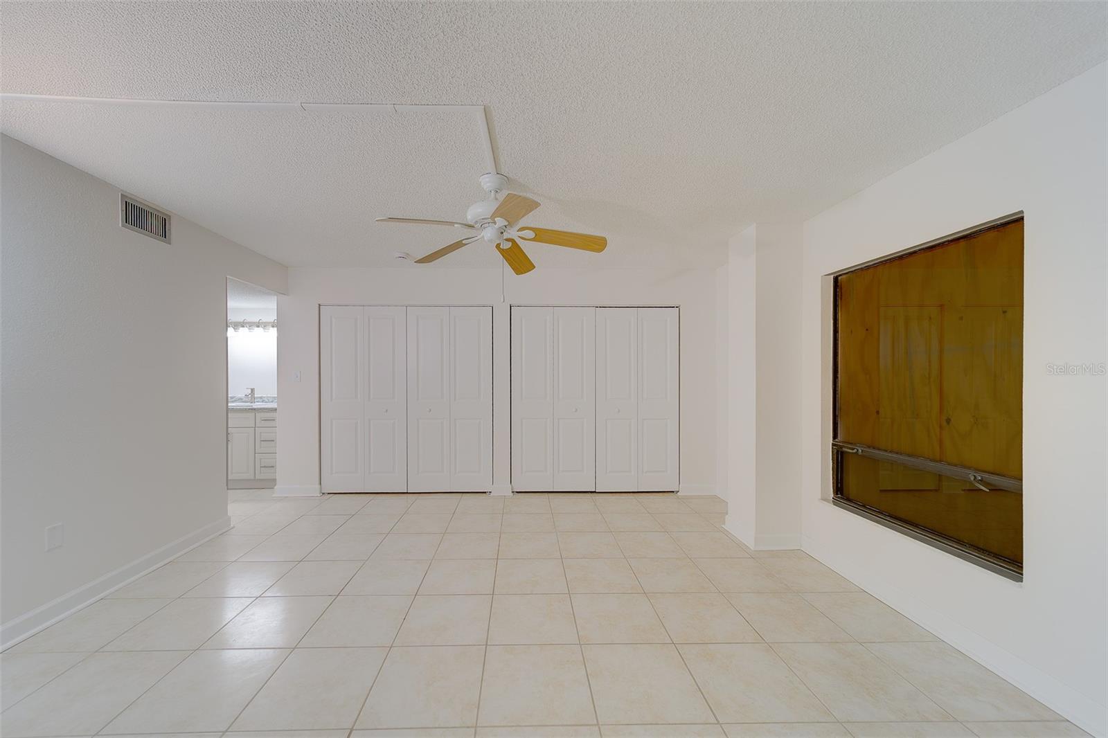 Image 23 of 38 For 450 Gulfview Boulevard 208