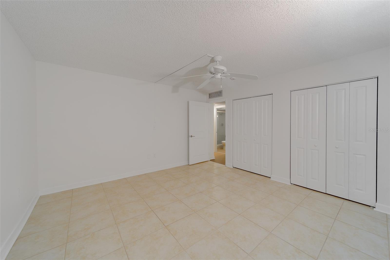 Image 27 of 38 For 450 Gulfview Boulevard 208