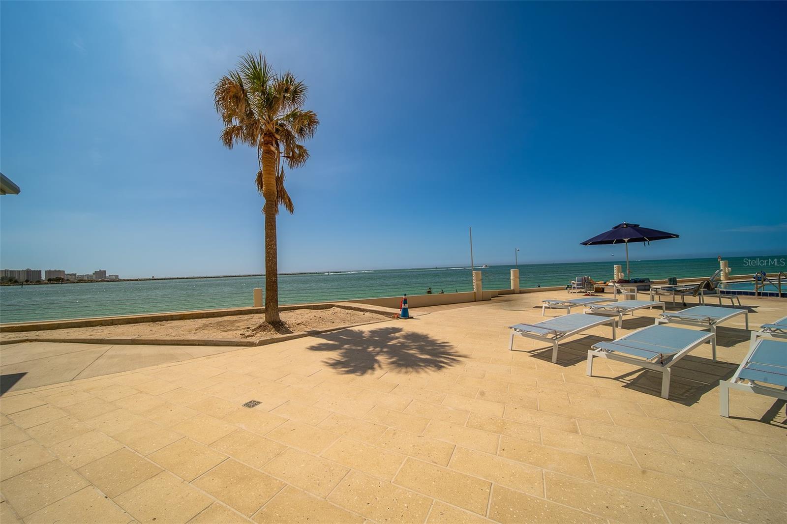 Image 5 of 38 For 450 Gulfview Boulevard 208
