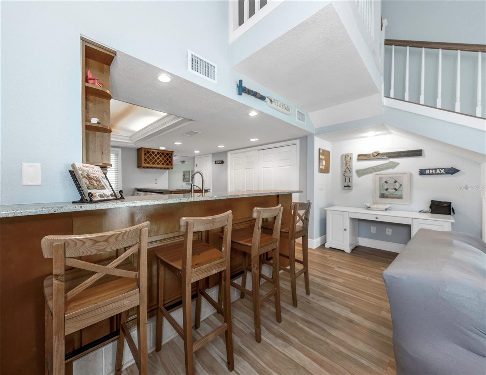 Image 20 of 75 For 20204 Gulf Boulevard 9