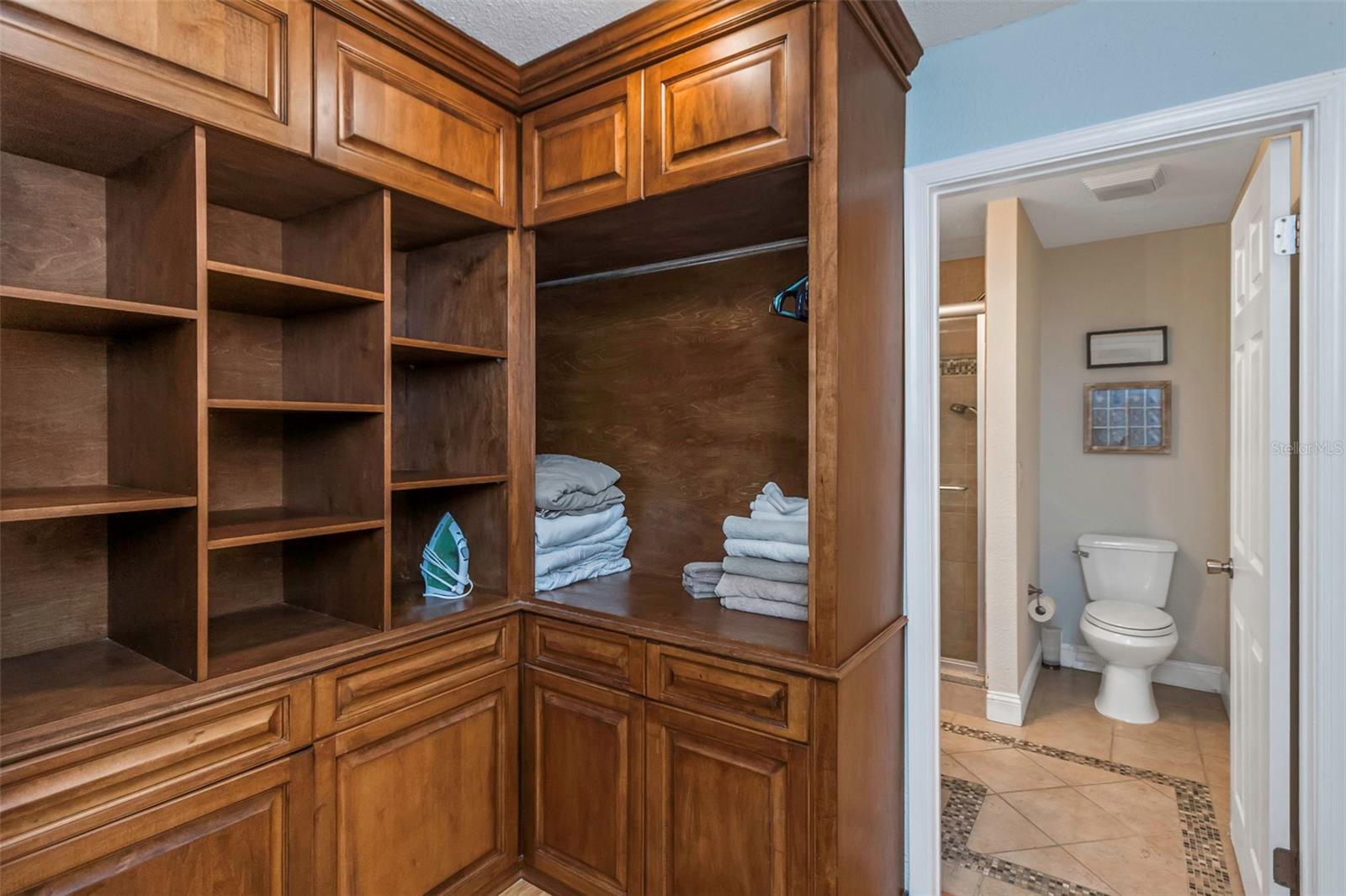 Image 29 of 75 For 20204 Gulf Boulevard 9