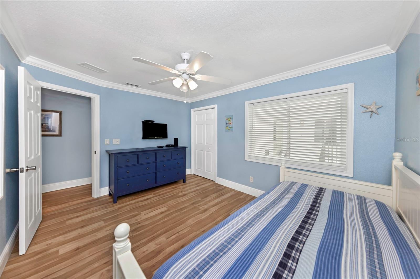 Image 44 of 75 For 20204 Gulf Boulevard 9