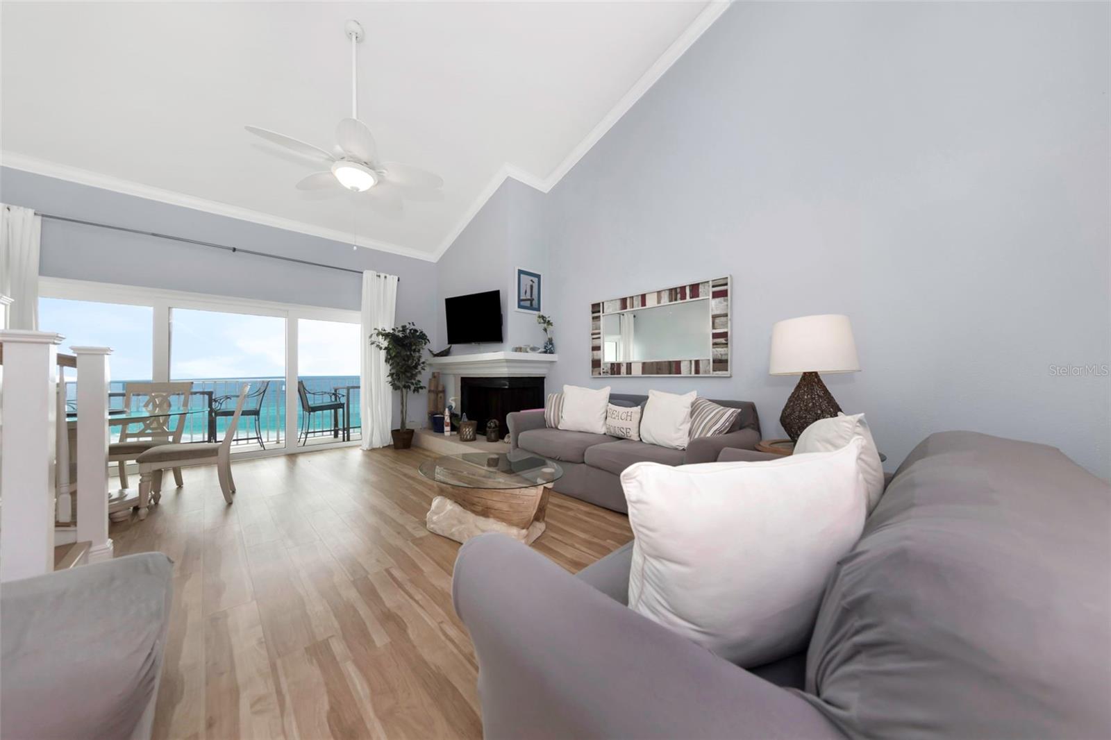 Image 59 of 75 For 20204 Gulf Boulevard 9