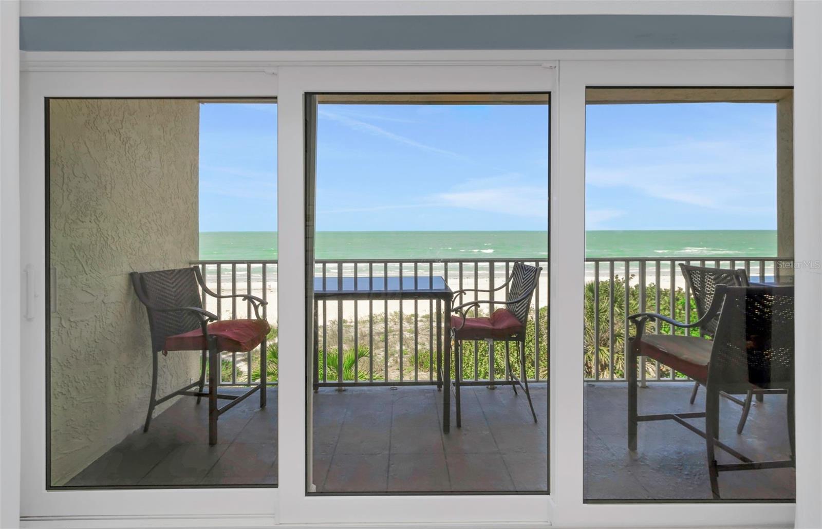 Image 6 of 75 For 20204 Gulf Boulevard 9