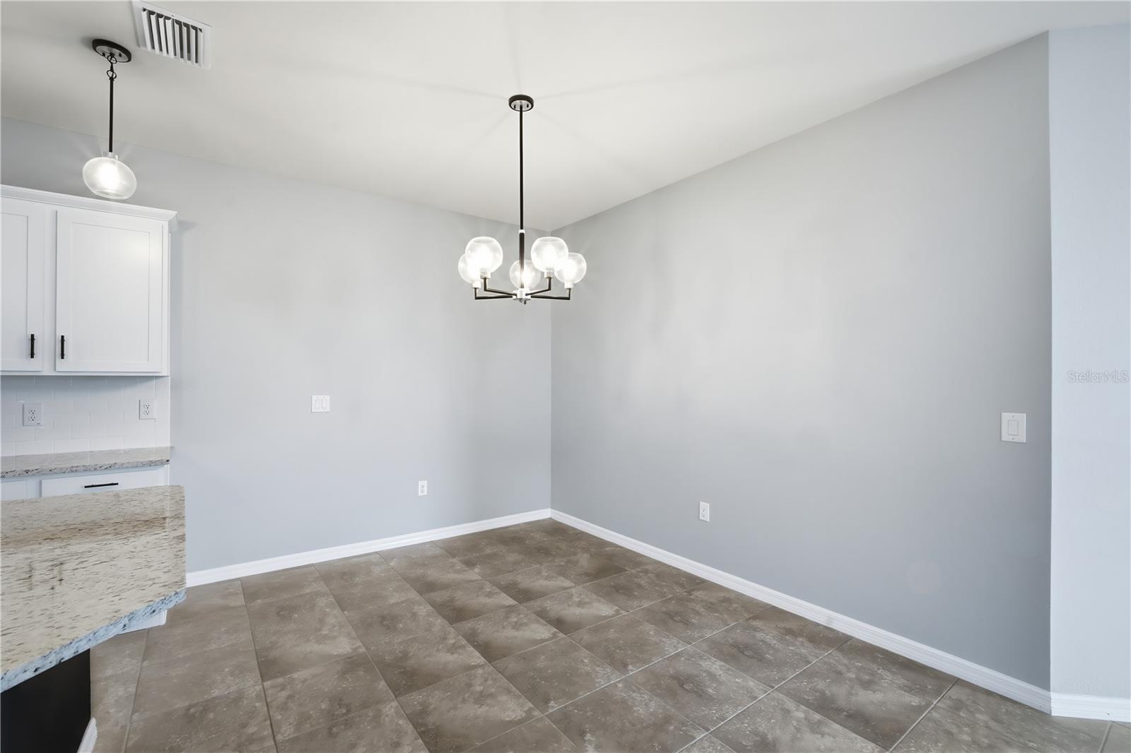 Image 10 of 29 For 7796 Stonebrook Circle