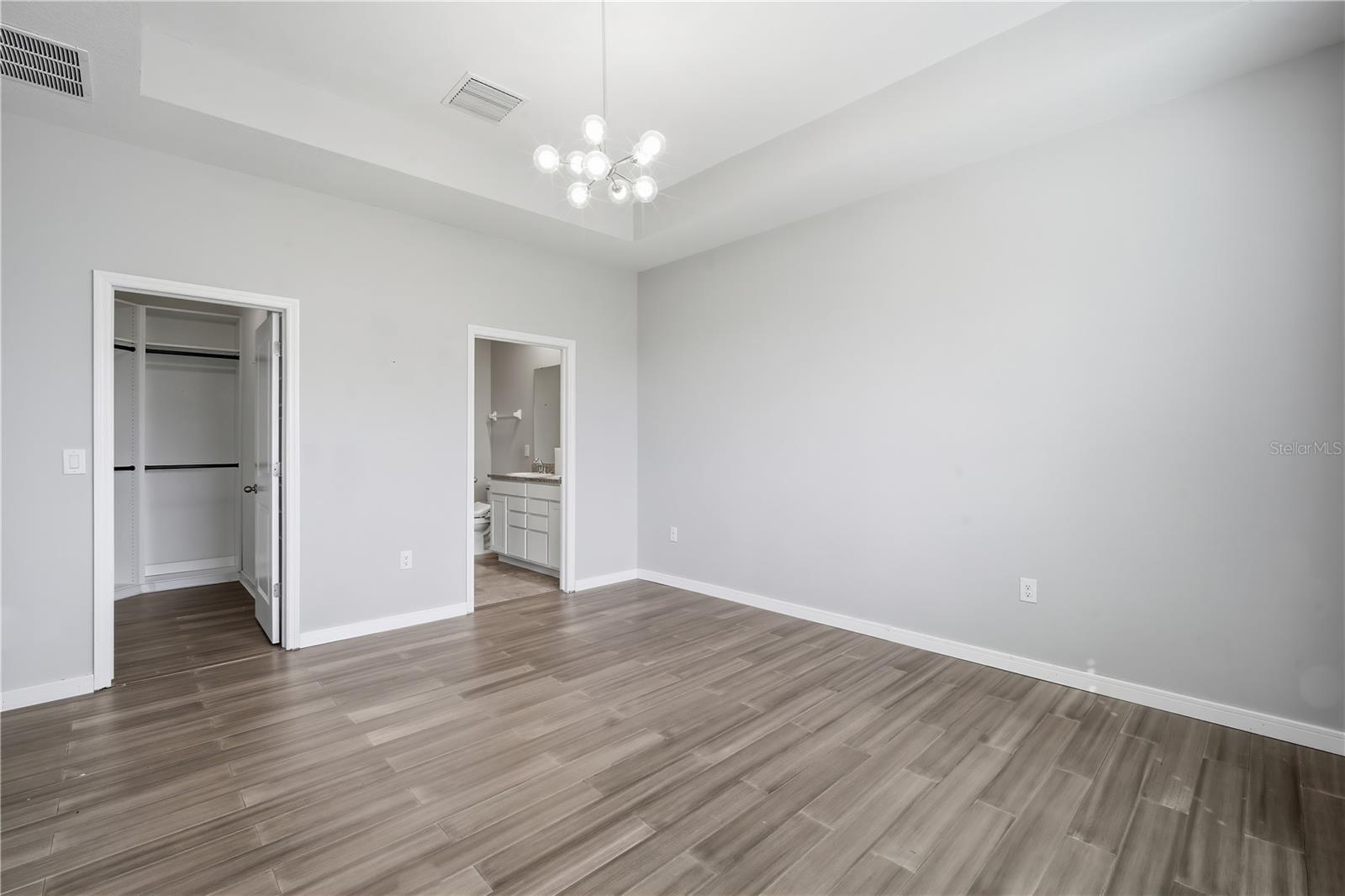 Image 13 of 29 For 7796 Stonebrook Circle