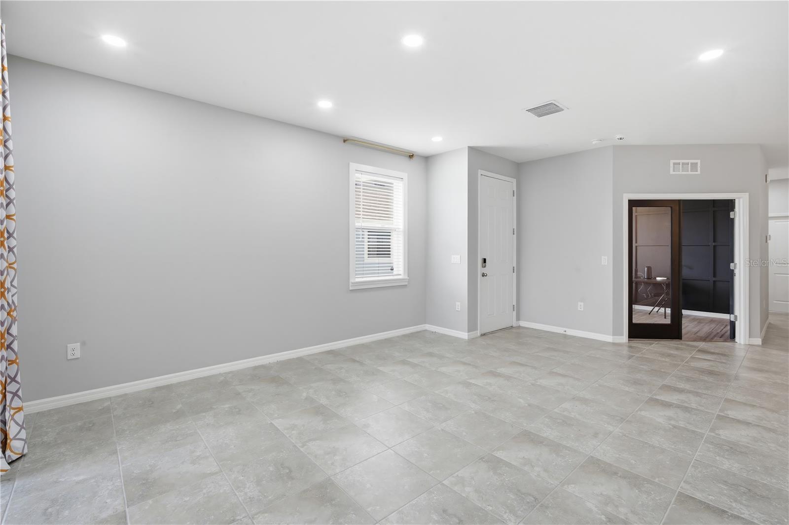 Image 5 of 29 For 7796 Stonebrook Circle