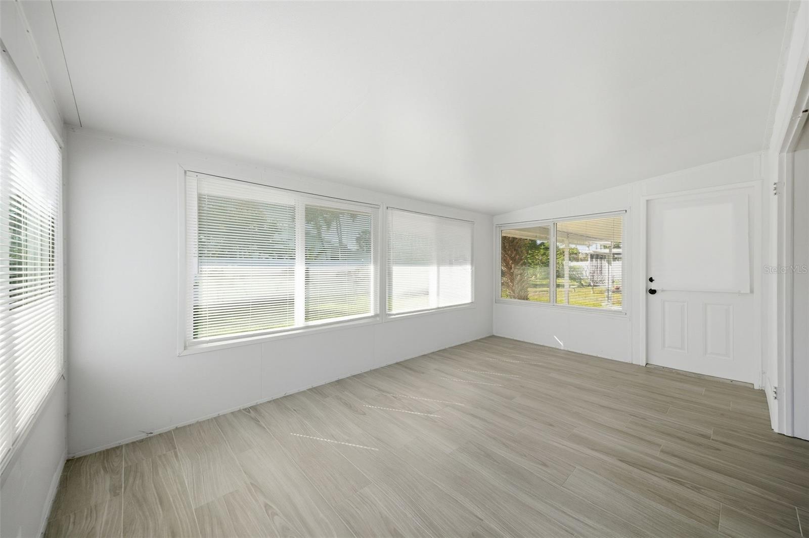 Image 9 of 59 For 440 89th Avenue