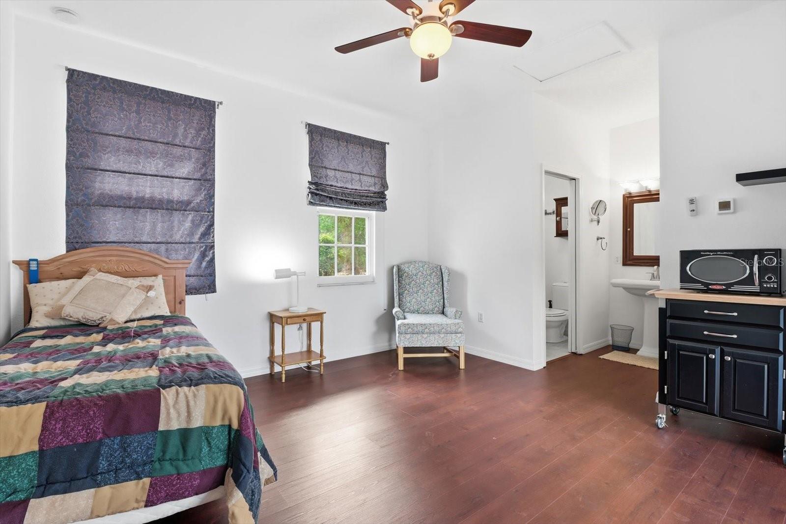 Image 26 of 33 For 5432 Pecos Terrace