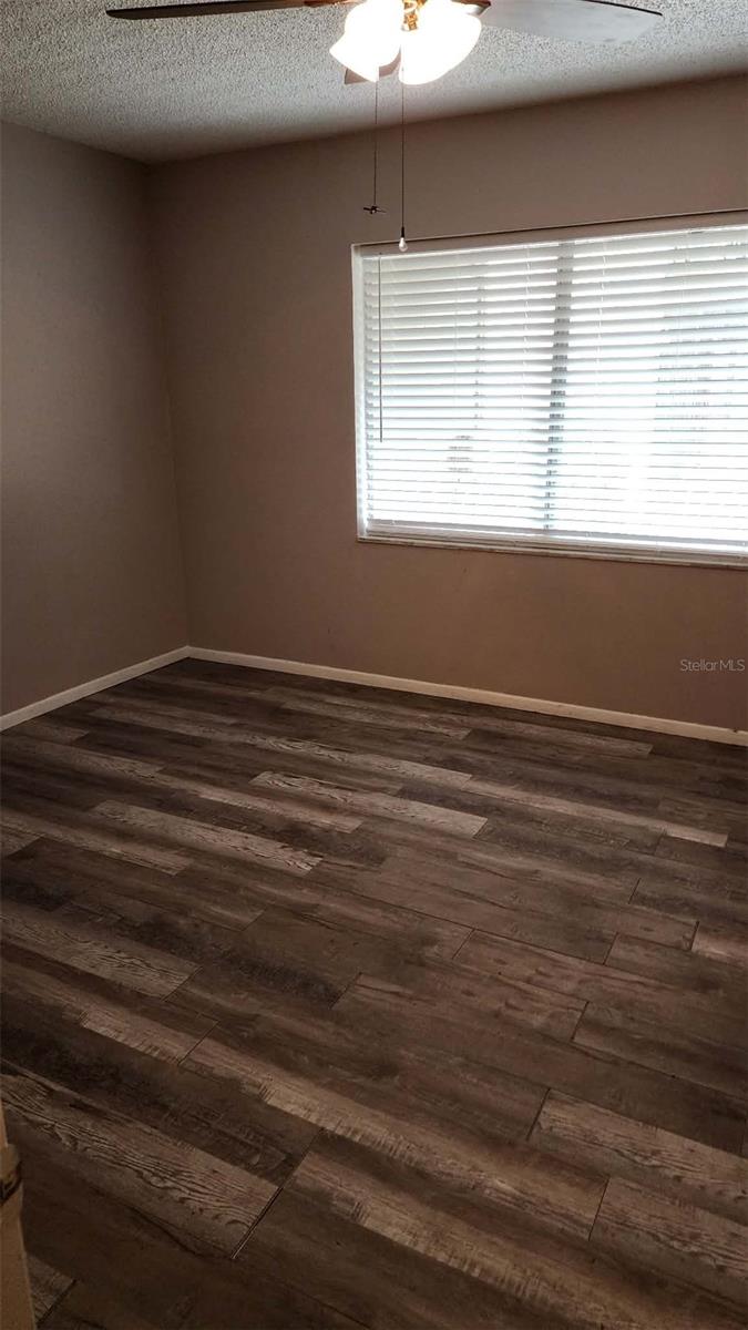 Image 11 of 22 For 5508 Pokeweed Court 146