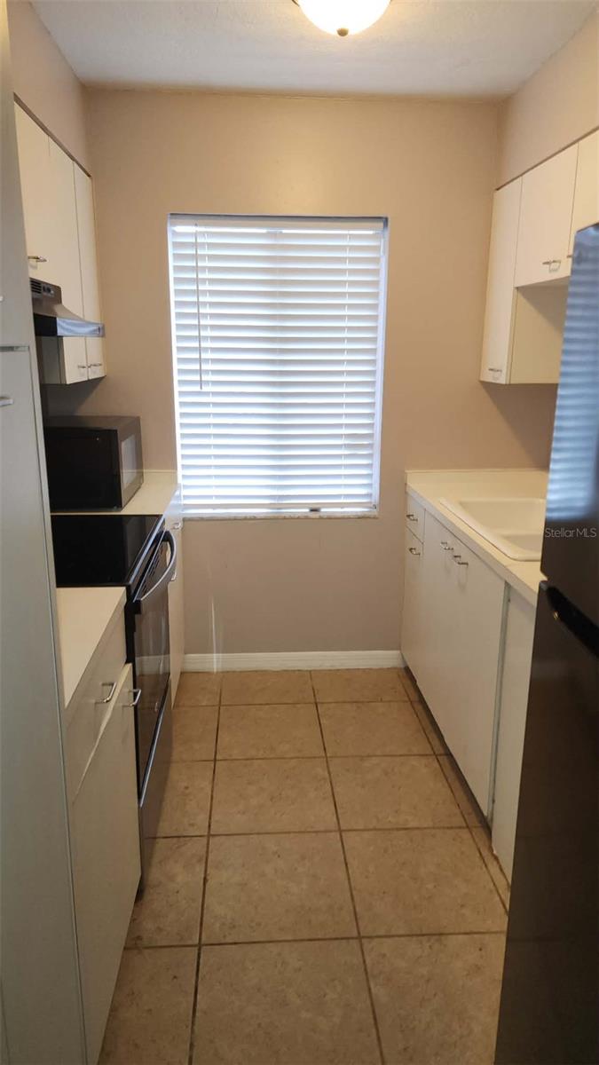 Image 4 of 22 For 5508 Pokeweed Court 146