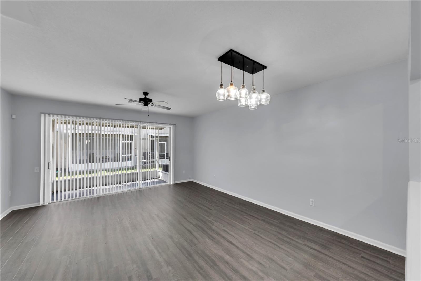 Image 10 of 30 For 26546 Castleview Way