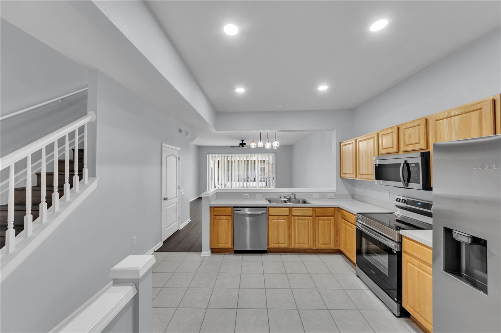 Image 4 of 30 For 26546 Castleview Way