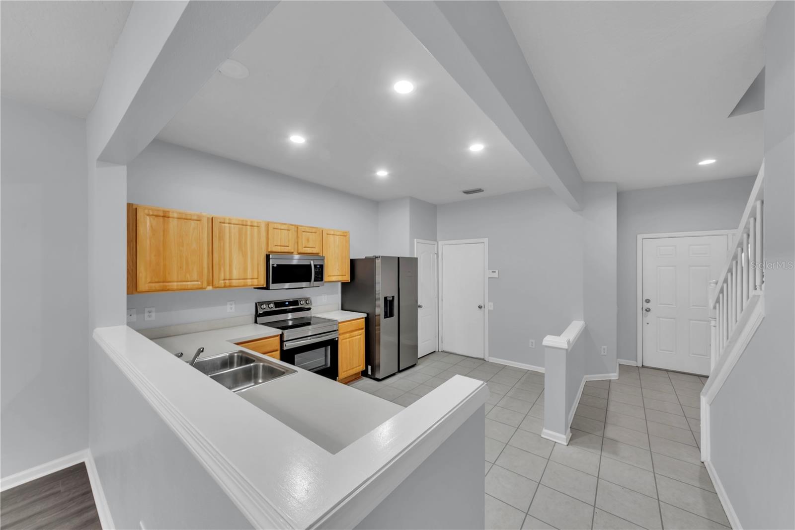 Image 5 of 30 For 26546 Castleview Way