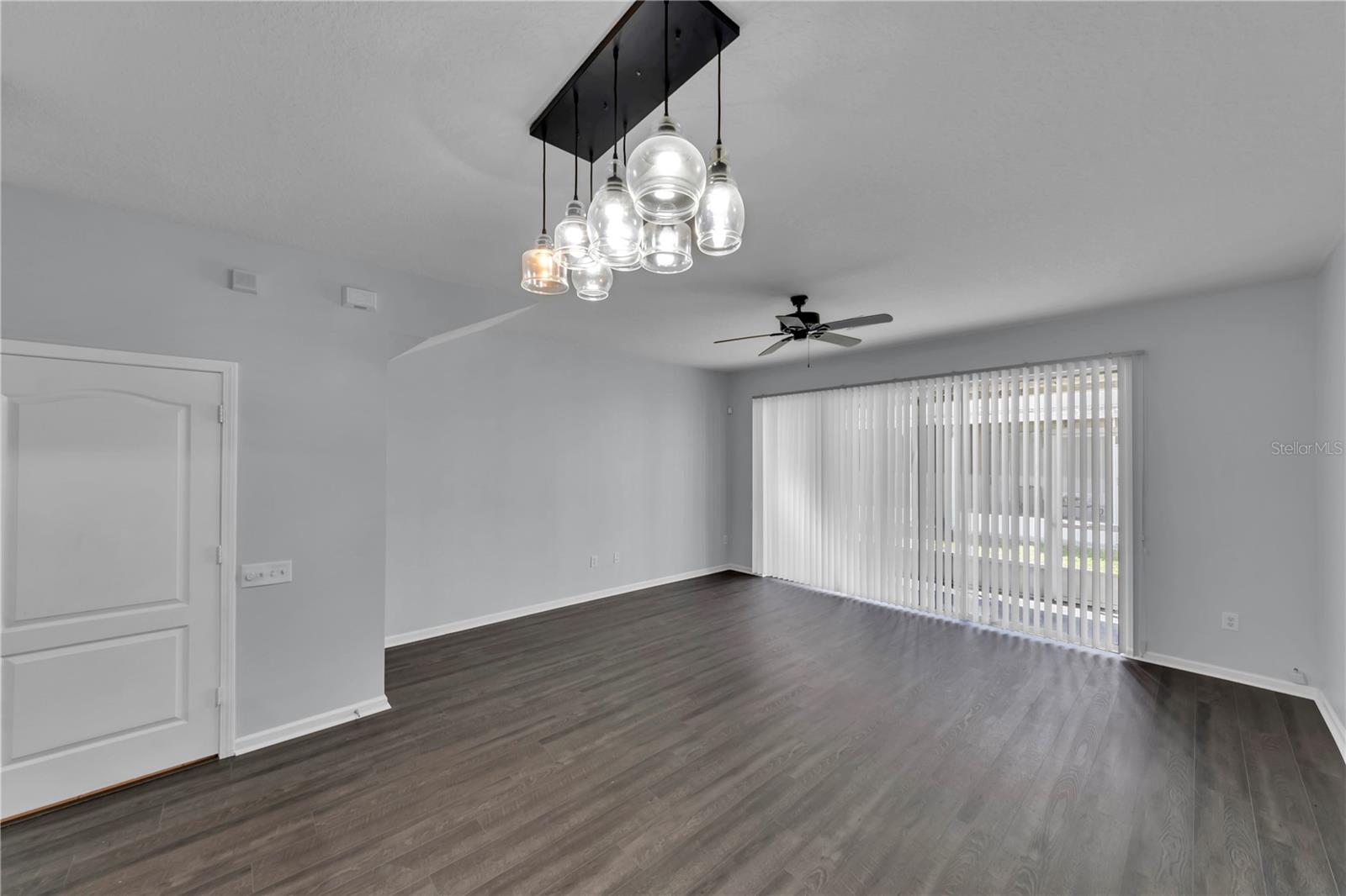 Image 8 of 30 For 26546 Castleview Way