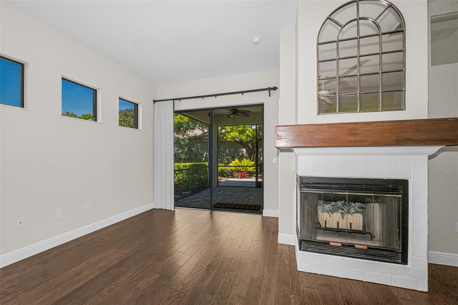 Image 11 of 91 For 4777 Edge Park Drive