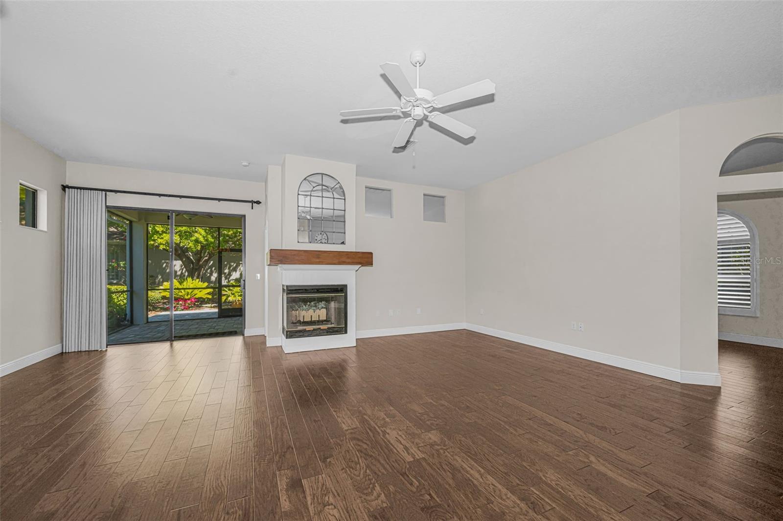 Image 12 of 91 For 4777 Edge Park Drive