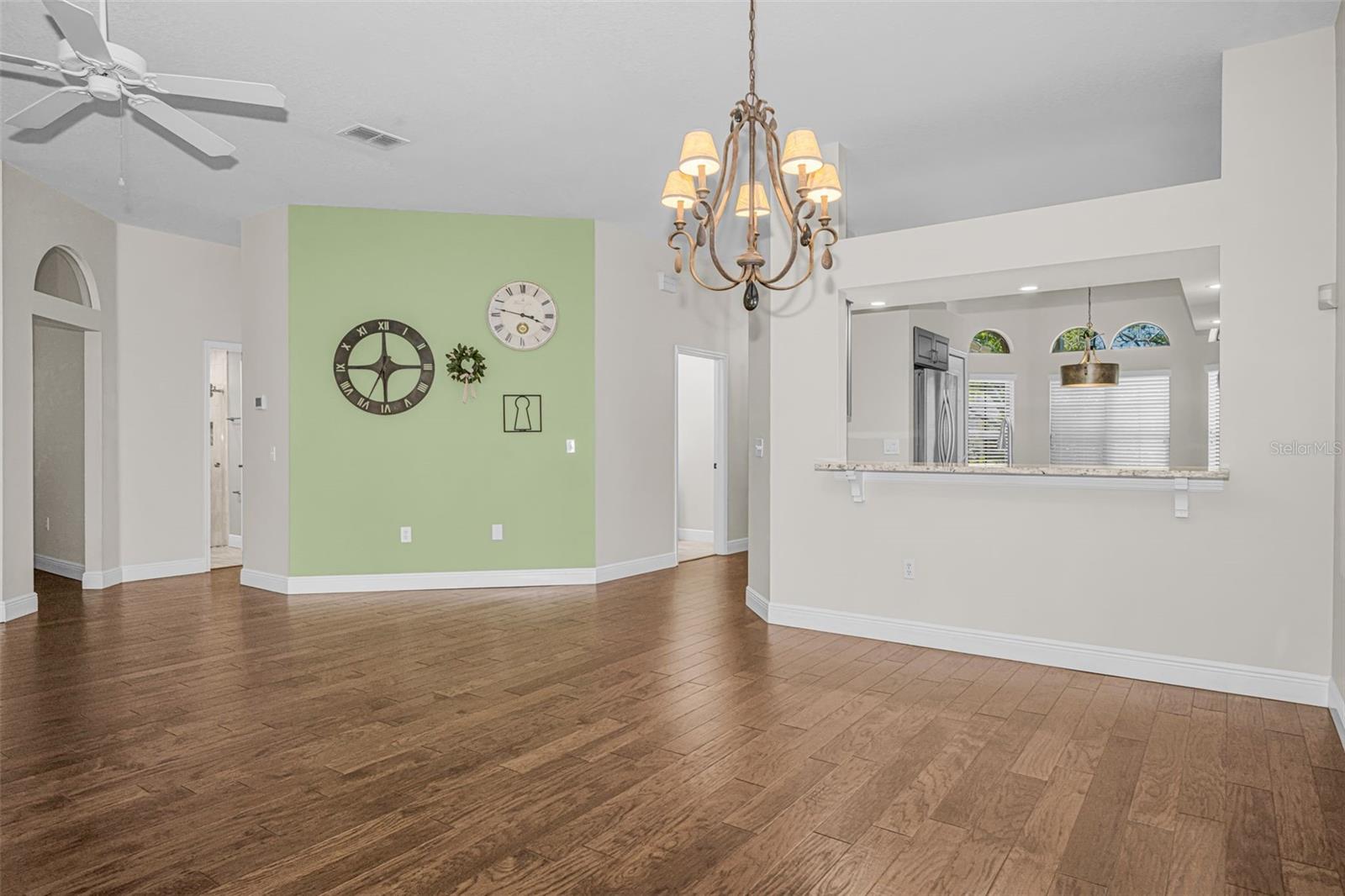 Image 17 of 91 For 4777 Edge Park Drive