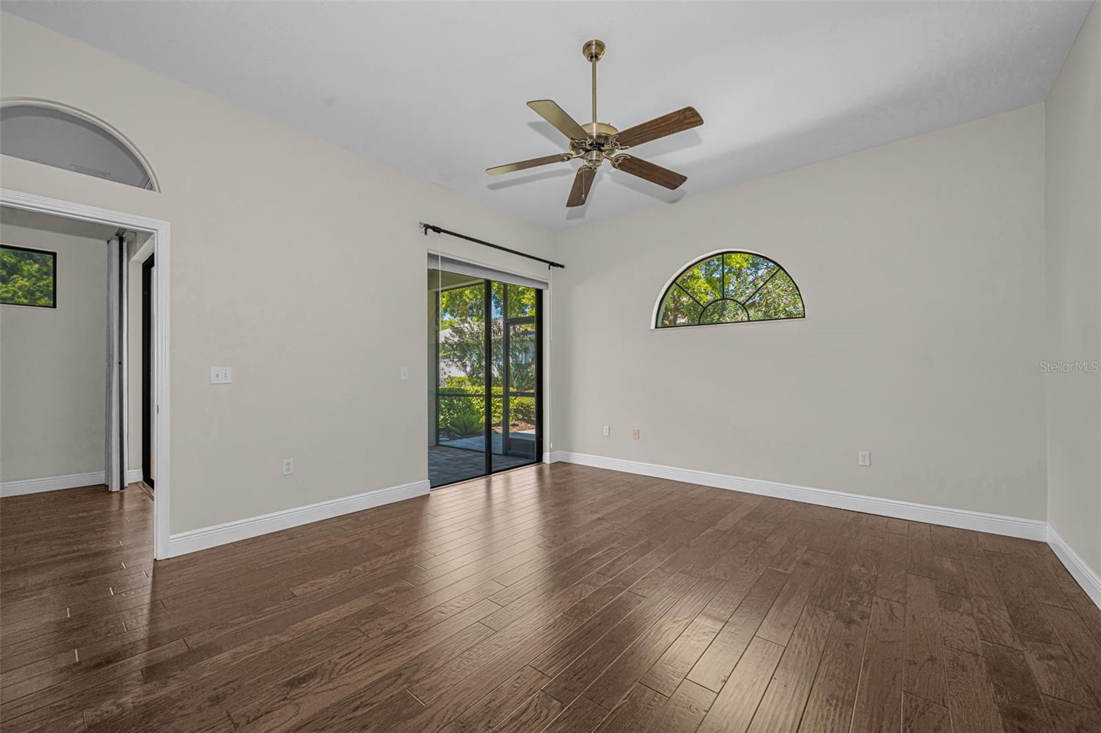 Image 27 of 91 For 4777 Edge Park Drive