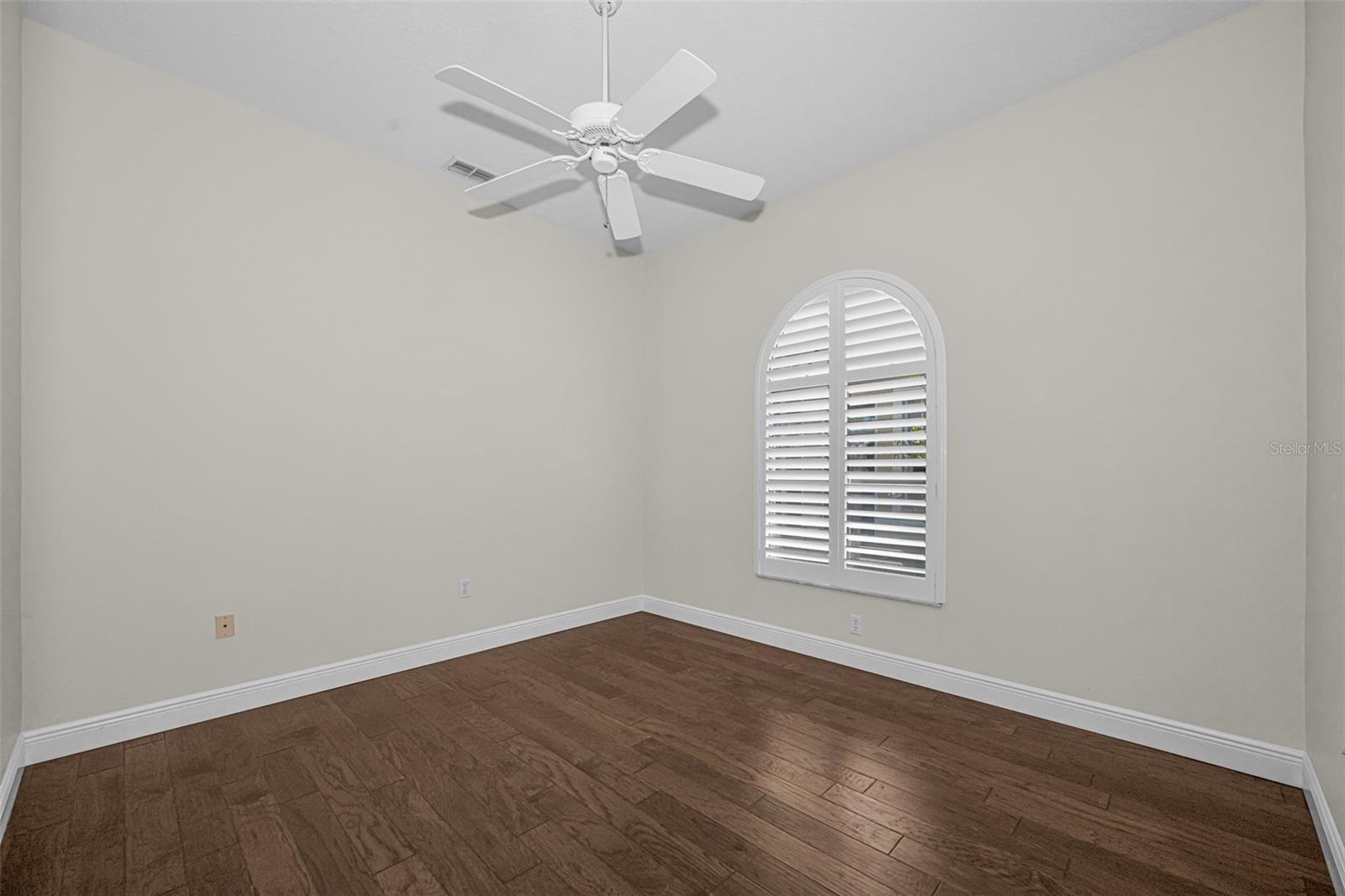 Image 33 of 91 For 4777 Edge Park Drive