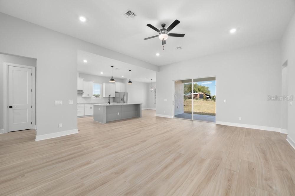 Image 10 of 34 For 36798 Sundowner Trail