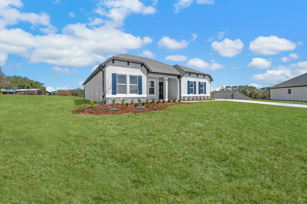 Image 3 of 34 For 36798 Sundowner Trail