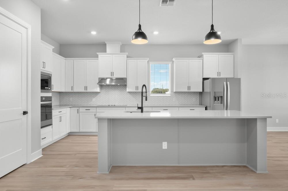 Image 5 of 34 For 36798 Sundowner Trail