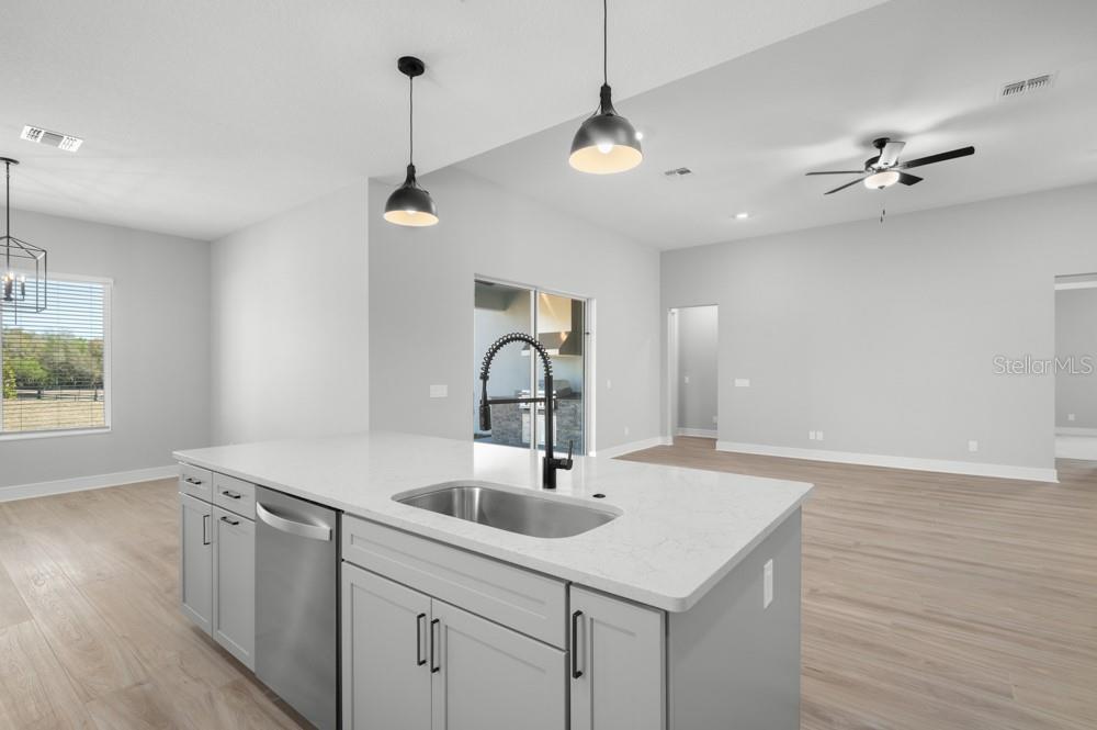 Image 7 of 34 For 36798 Sundowner Trail