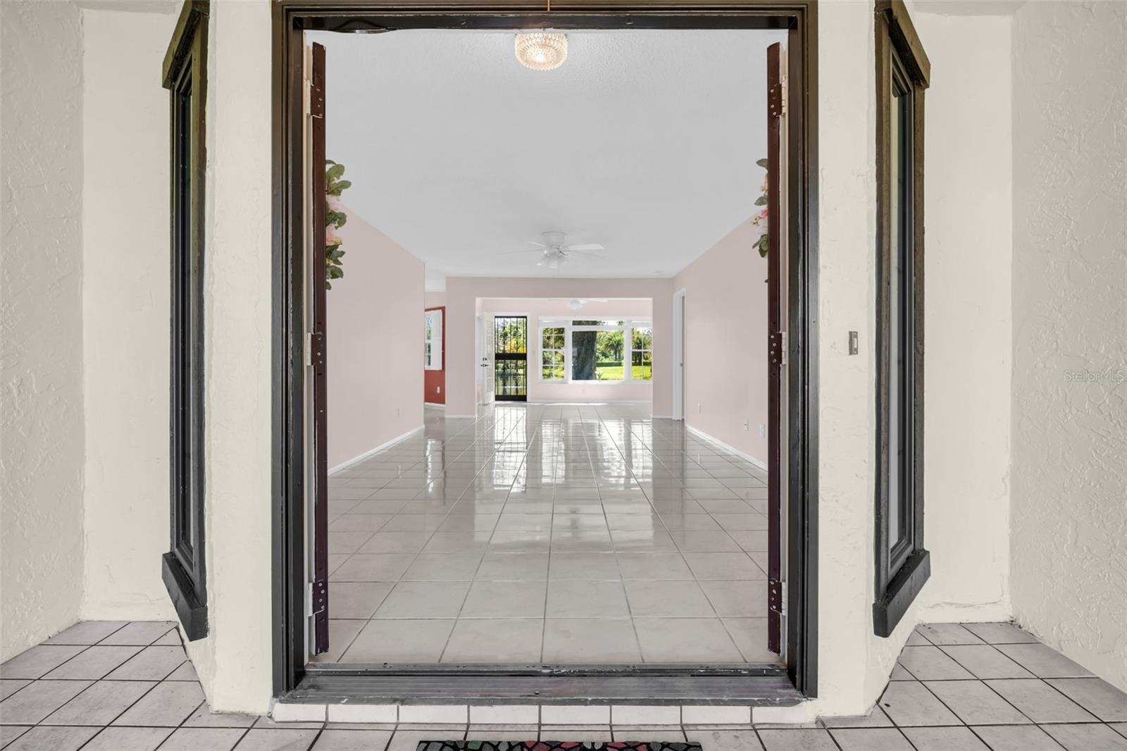 Image 10 of 66 For 3466 Sutton Place