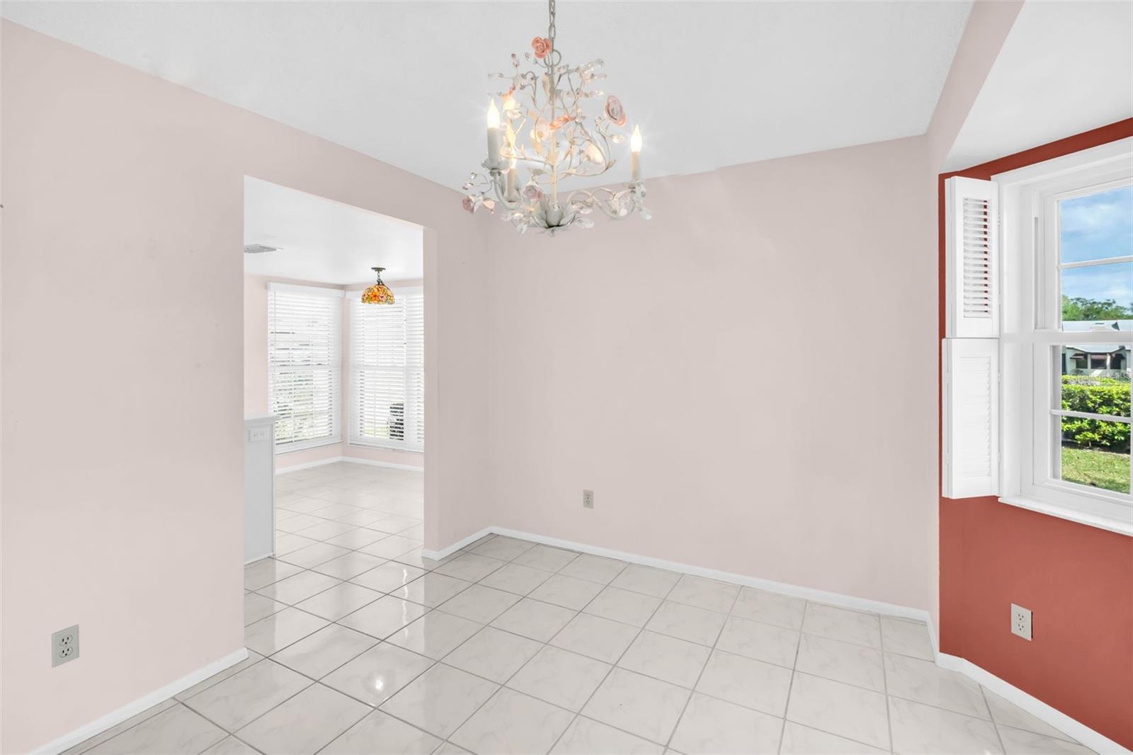 Image 23 of 66 For 3466 Sutton Place